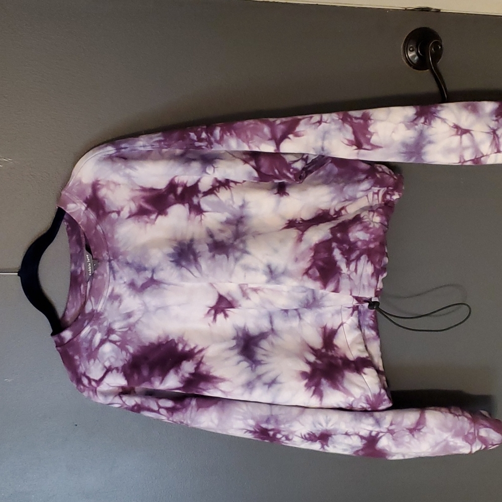 Cobble Lane Crop Sweatshirt L